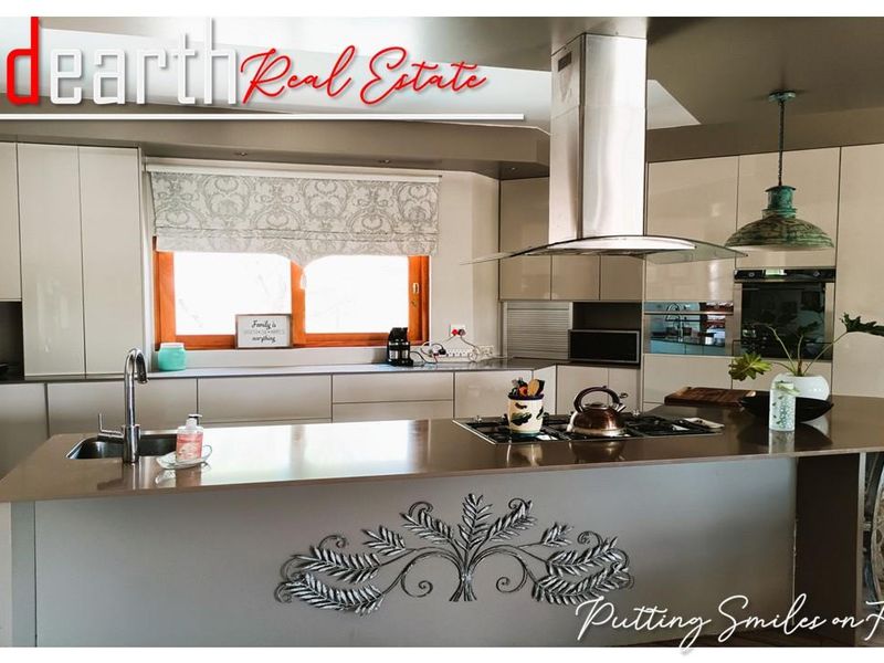 "Versatile Luxury" - Photo 8