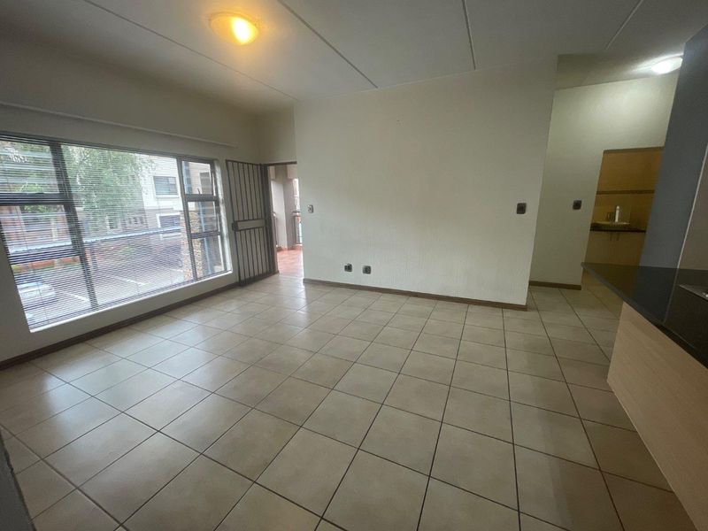 UNFURNISHED TWO BEDROOMS BALCONY - Photo 6