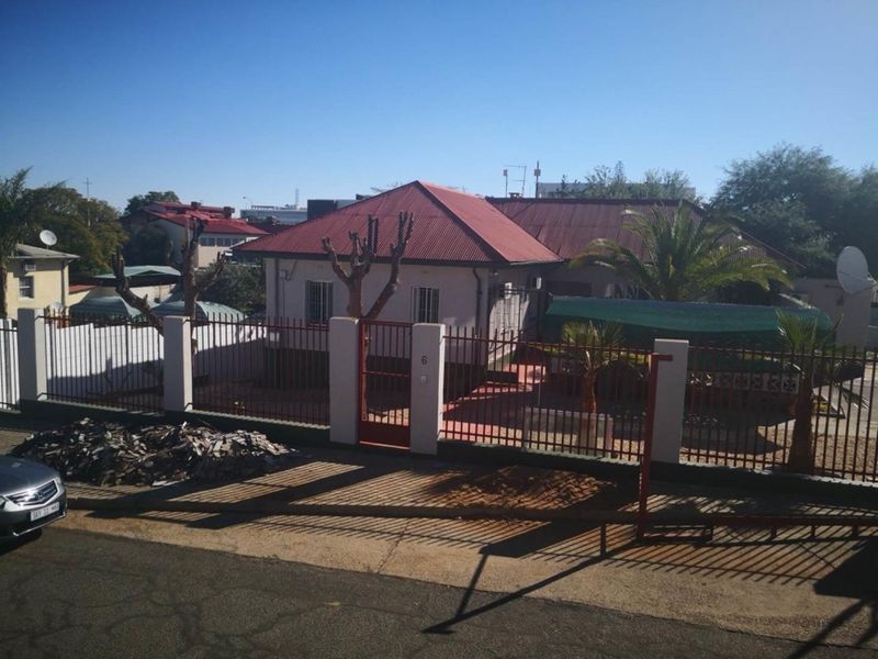 OFFICE BUILDING - FOR SALE - CBD - Photo 6