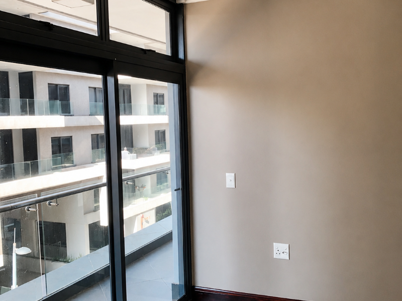 Modern 3 Bedroom/Bathroom Apartment for Sale - Photo 3
