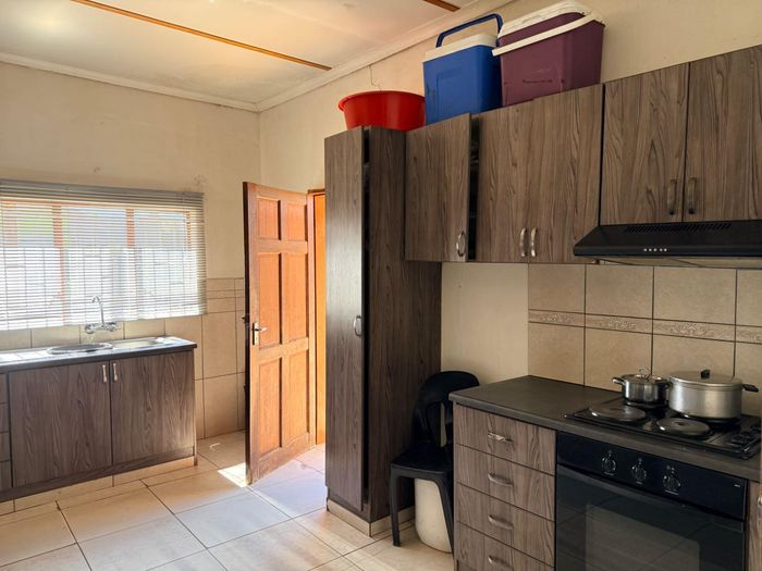 Property #2488944, House For Sale in Katutura