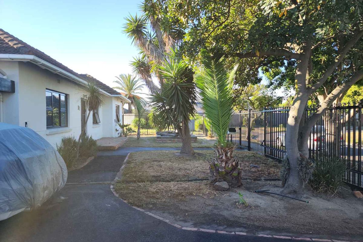 3 - 4 Bedroom Family Home - Photo 3