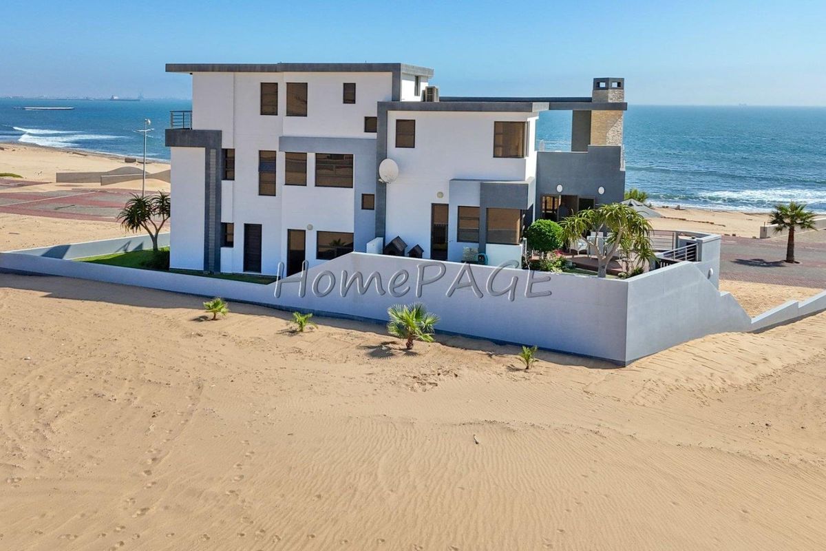 Afrodite Beach, Walvis Bay:  BEAUTIFUL, Magnificent, multi-level 4 Bedroom home is for sale - Photo 3