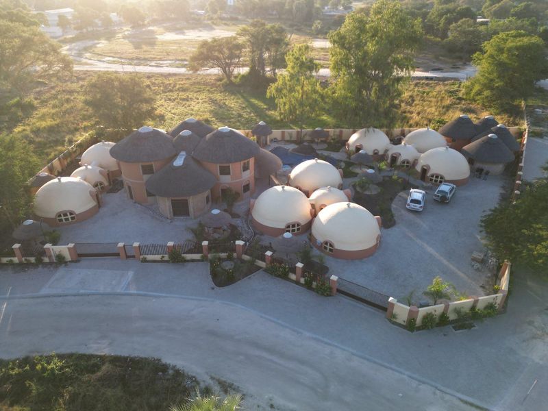 Brand new business center - Photo 4