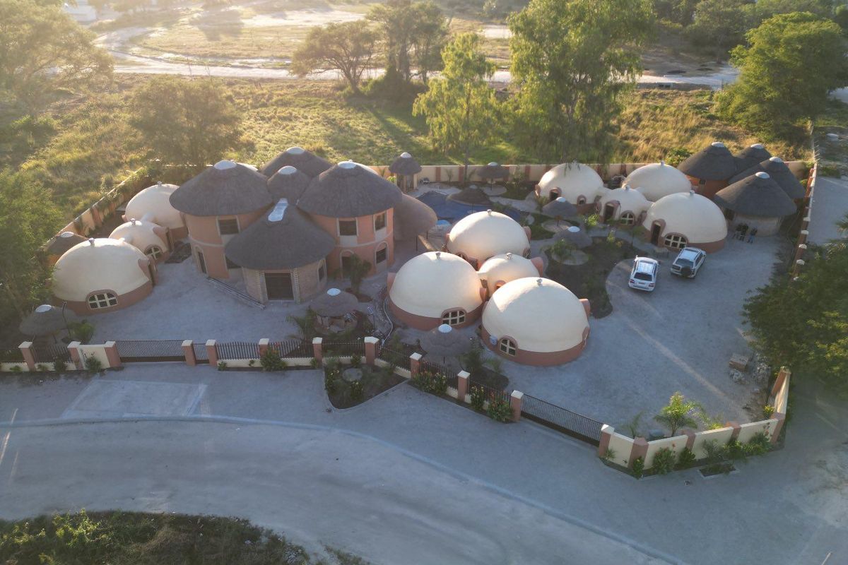 Brand new business center - Photo 4