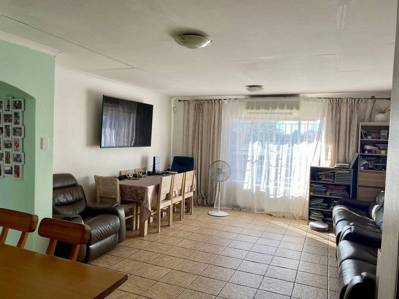 Kleine Kuppe- For Sale- N$1 500 000 - Photo 4