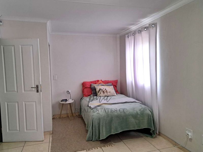 Duplex 3 Bedr Townhouse for sale in Walvis Bay - Photo 9