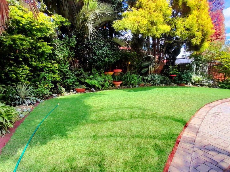 Stunning double story home - Photo 5