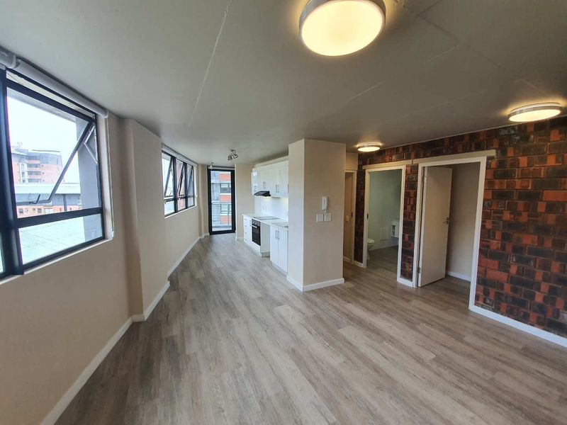 Prime Apartment in Obs Court. Available 1 August 2026. - Photo 2