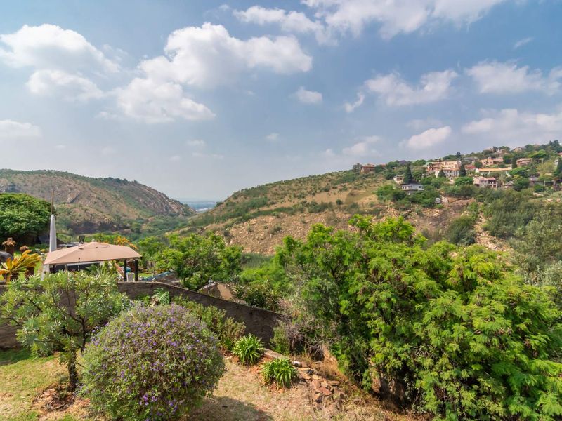 Family Home For Sale - Photo 10