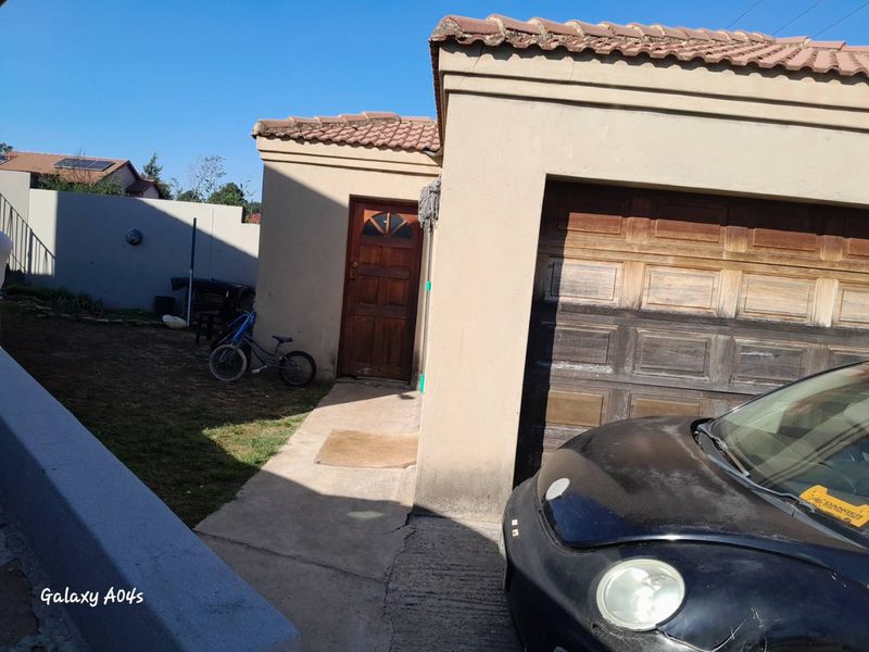 3 Bedroom 2 Bathroom house a Garadge plus Cottage - Photo 8