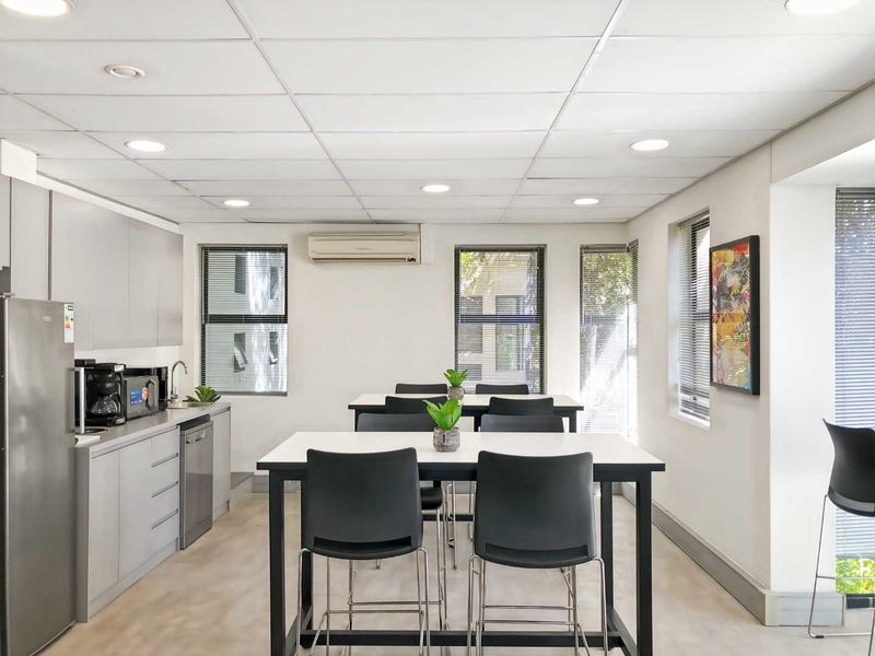 Find a dedicated desk in Regus Links Office Park - Photo 6