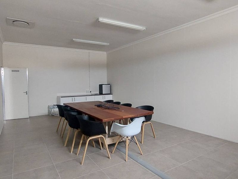 Office space to let central town - Photo 4