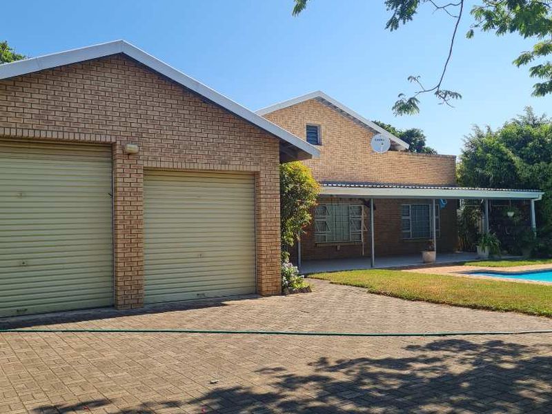 Spacious family home ideal for nature lovers - Photo 3