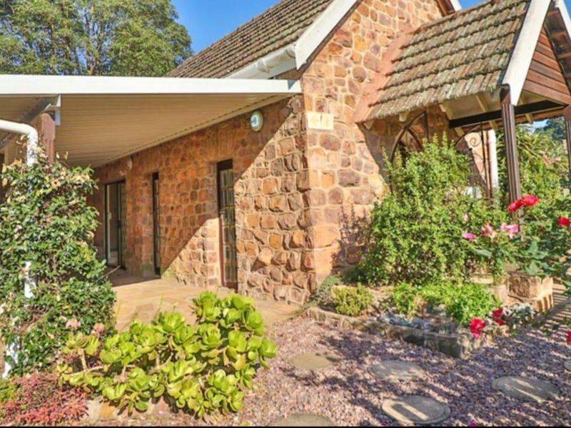 Falcon Crest Estate – Two-Bedroom Haven FOR SALE. - Photo 2