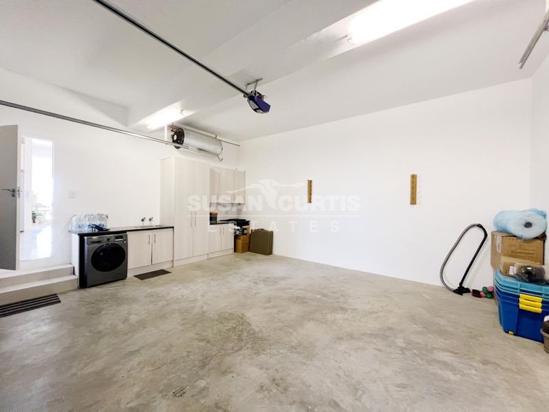 BEACHFRONT HOME - Photo 8