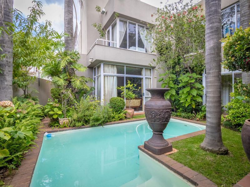 Charming Multi-level Property in Westdene - Photo 2