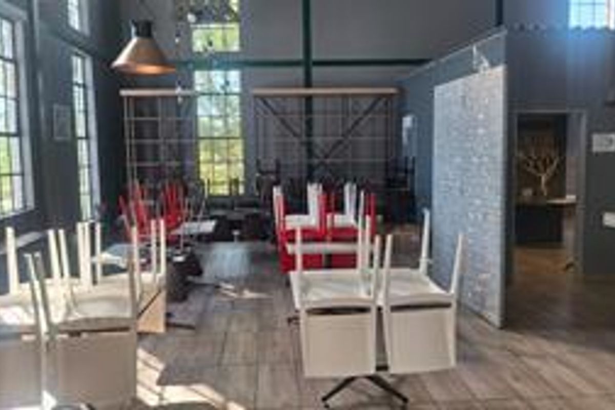 Office To Let - Photo 4