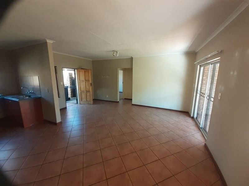 2 BEDROOM FLAT TO RENT IN EQUESTRIA - Photo 6