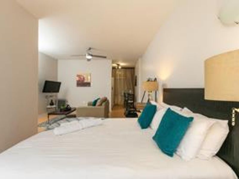 Furnished BACHELOR - Photo 7
