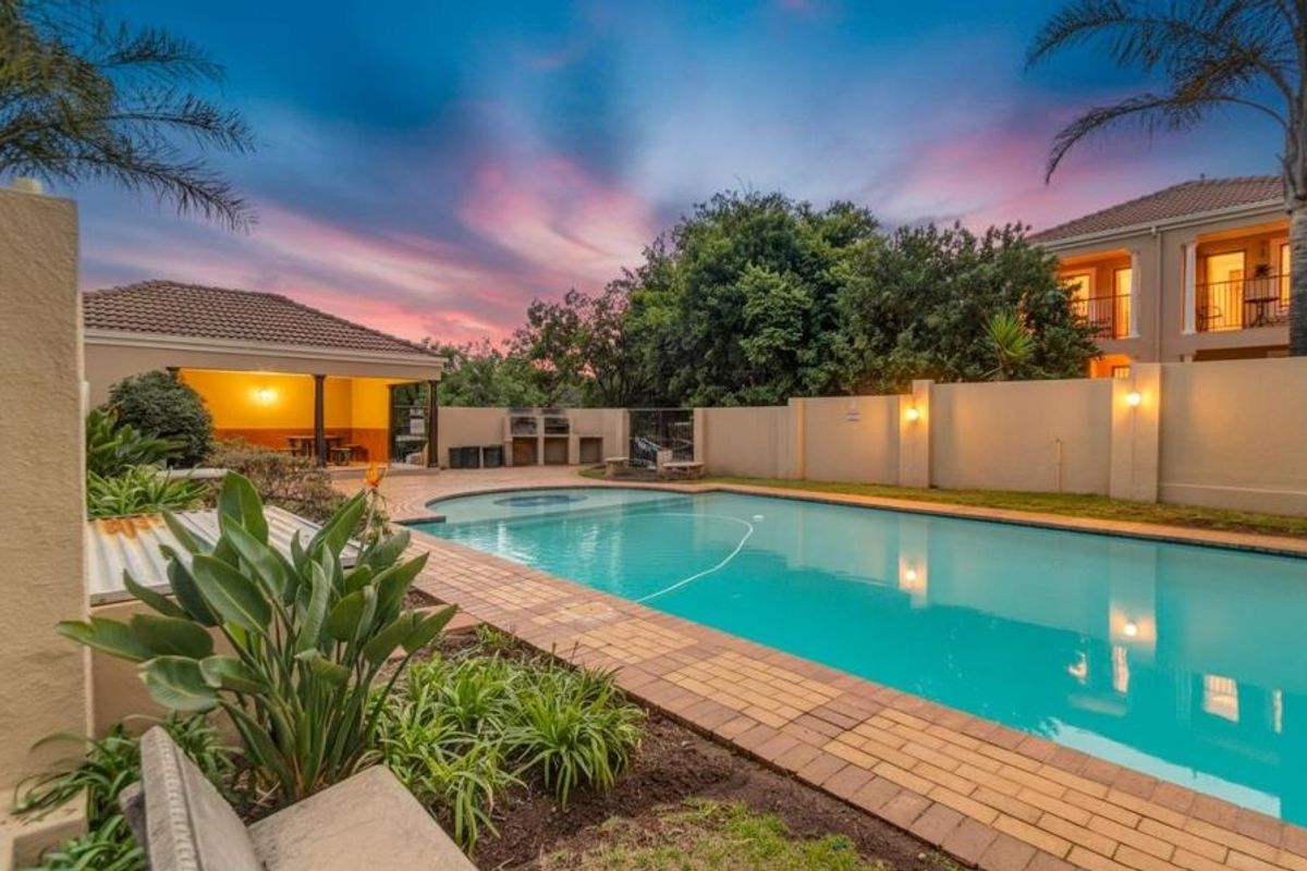 Upgraded 2-Bed, 2-Bath Ground-Floor Unit | Secure Complex | Robindale, Randburg - Photo 5