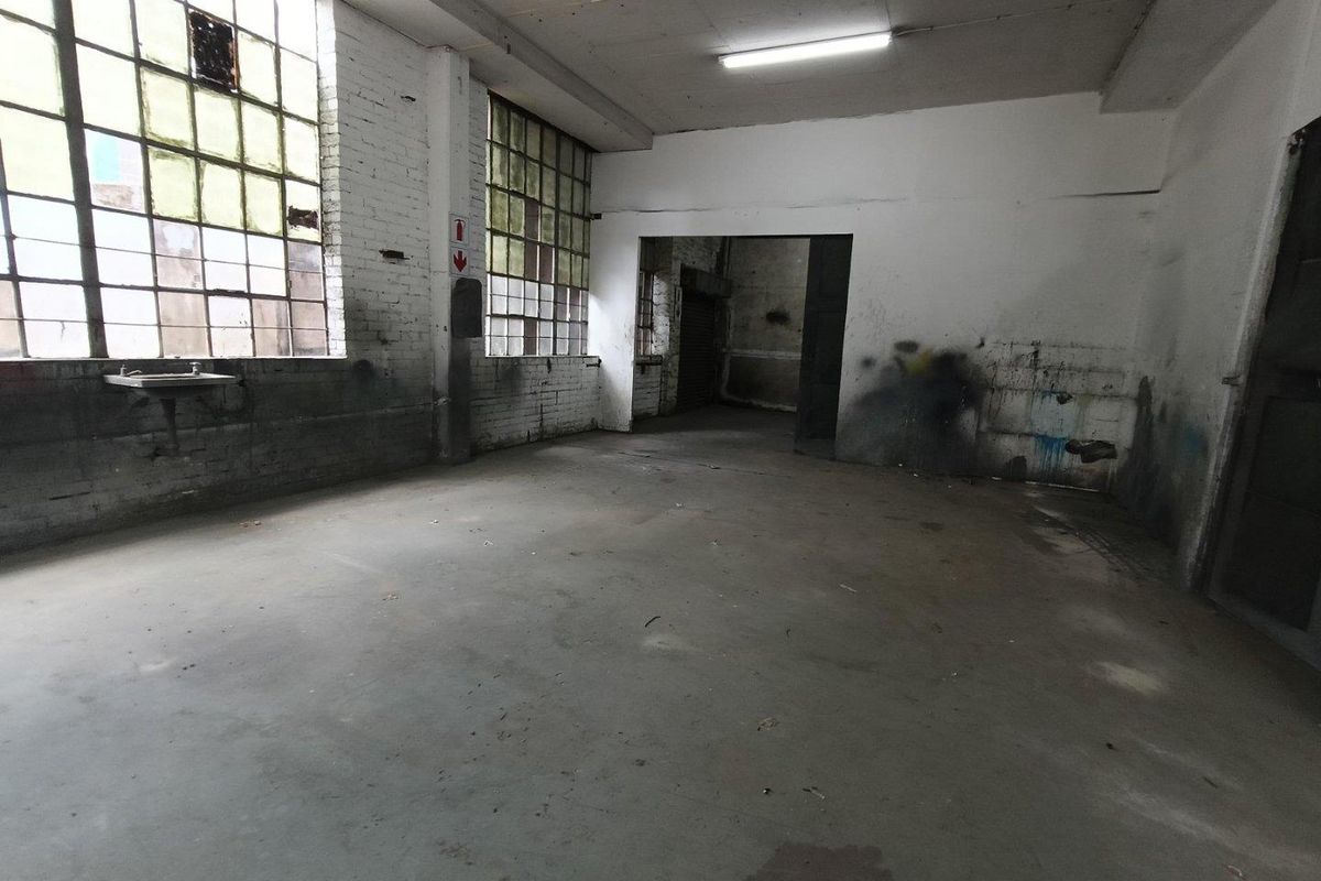 Warehouse | Stand alone |990m2 |  250 amps - Photo 5