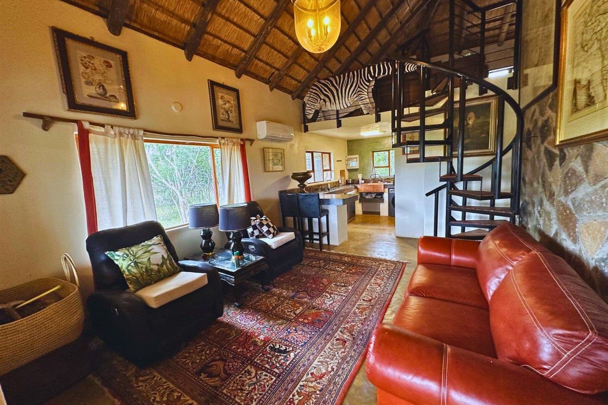 Bushveld Stone Cottage with Spectacular Escarpment Views - Photo 4