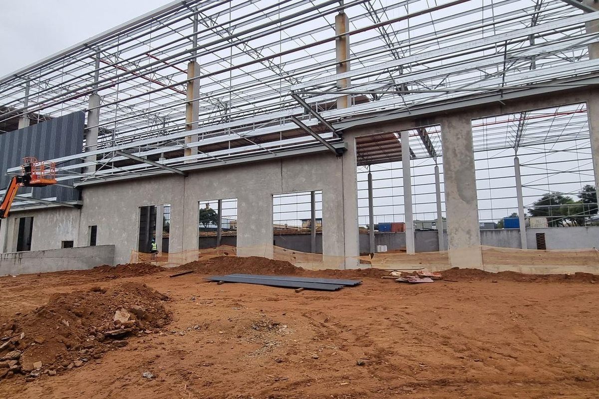 5 369m2 Louwlardia Warehouse To Let - Photo 5