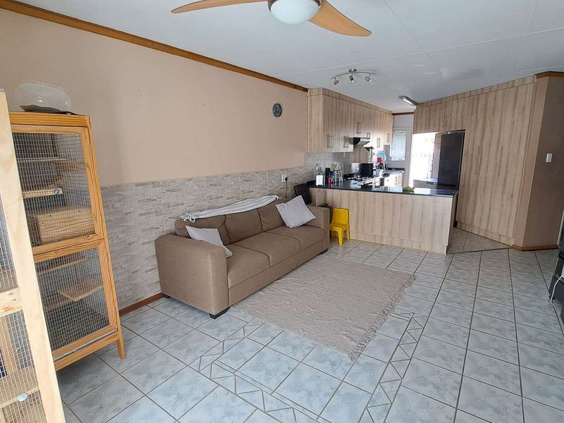 Stunning Townhouse Offering Space and Splendour - Photo 5