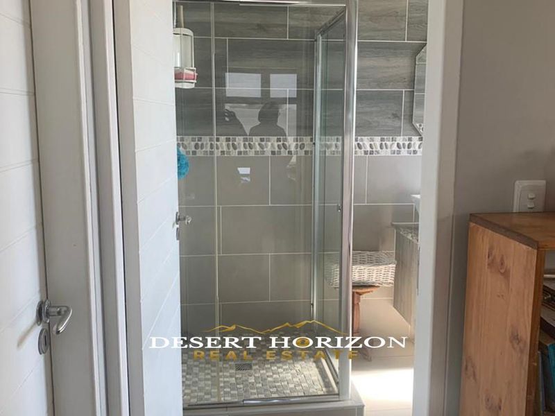 Walvisbay, Fairways | Cozy 4 Bedroom house for sale - Photo 8