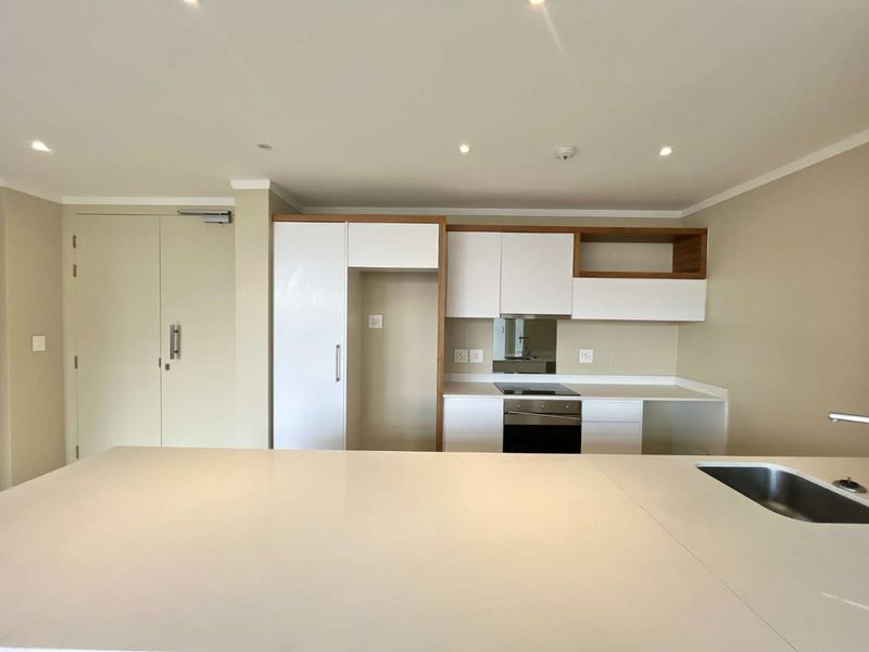 Own a Stylish 2-Bedroom Apartment in Prestigious Masingita Towers - Photo 5