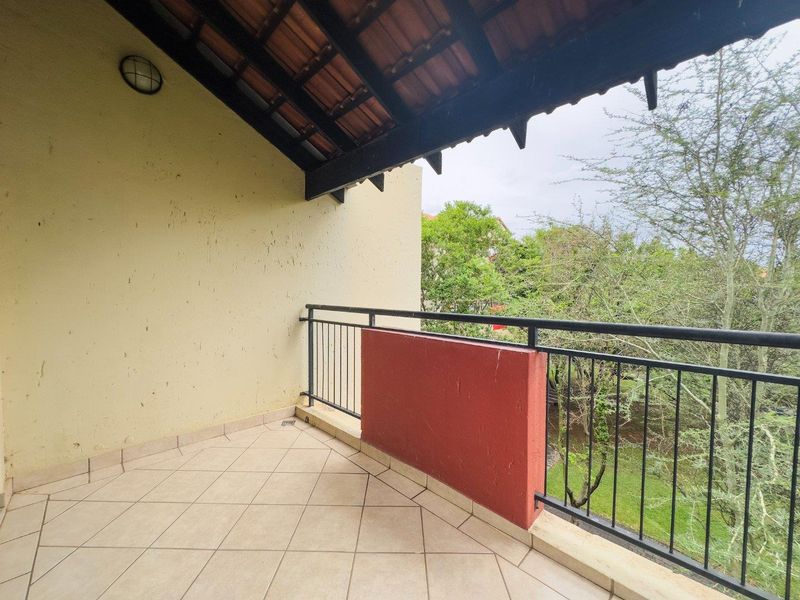 Stunning Bachelor Unit For Rent in Oukraal Boulevard, The Meadows! - Photo 7