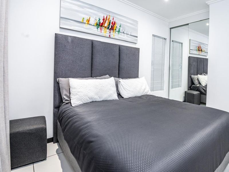 Fully Furnished 1 Bedroom For Rental in Lonehill - Photo 6