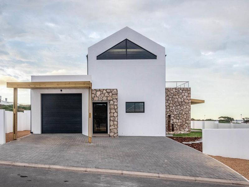 Modern 3-Bedroom Home in St Helena Views Estate – No Transfer Duty - Photo 1