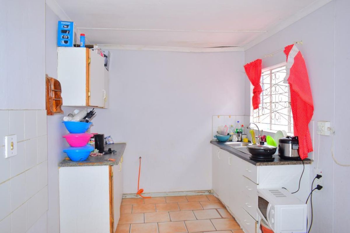 5 BEDROOM FOR SALE - ONGWEDIVA - Photo 3