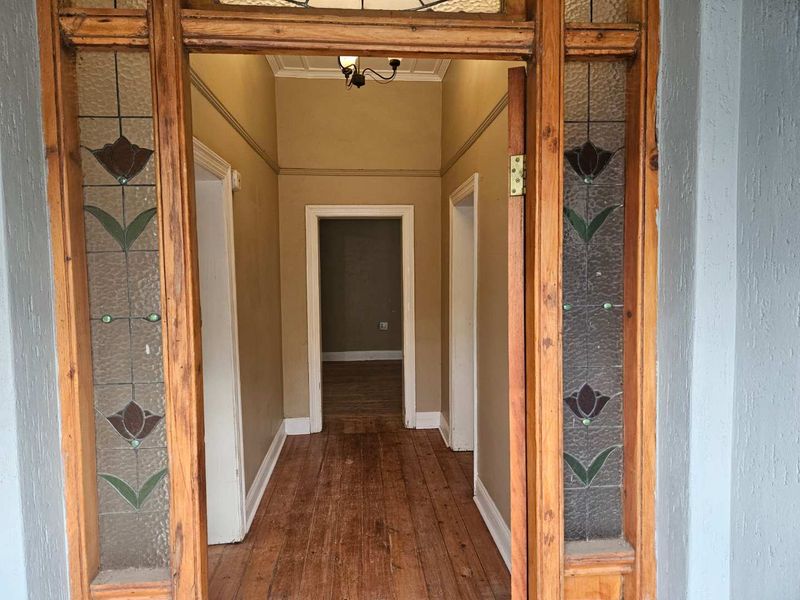 Ready to move in! - Photo 2