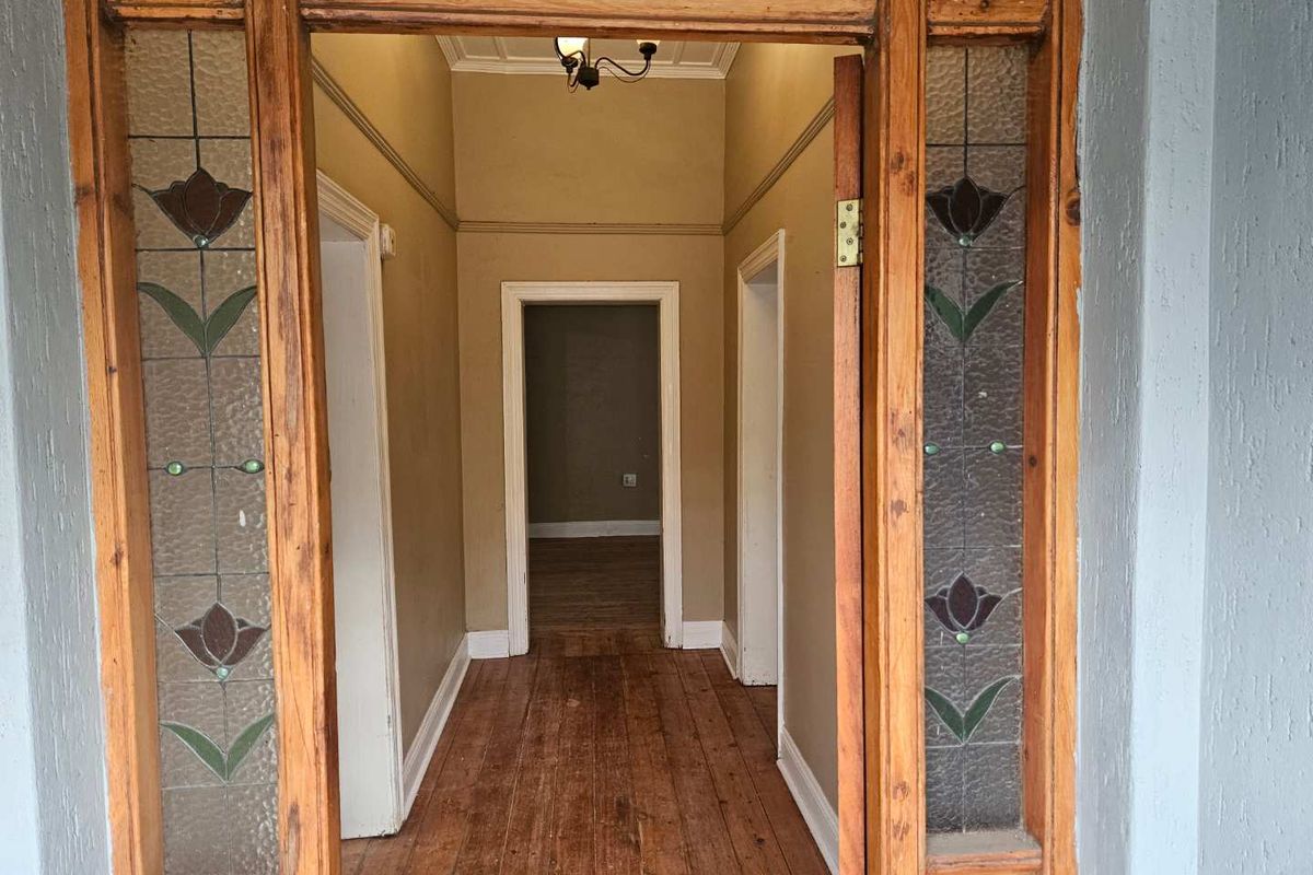 Ready to move in! - Photo 2