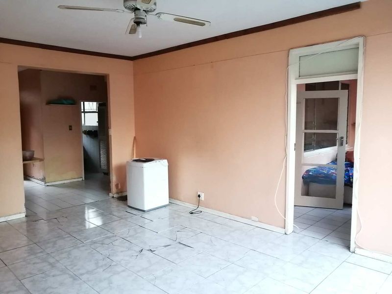 Charming 2.5 bedroom flat in desirable Pretoria Muckleneuk - Photo 10