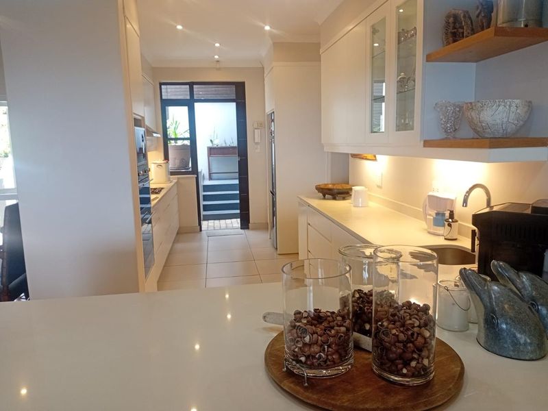 Exceptional investment property in sought after Glenashley with outstanding sea views. - Photo 6