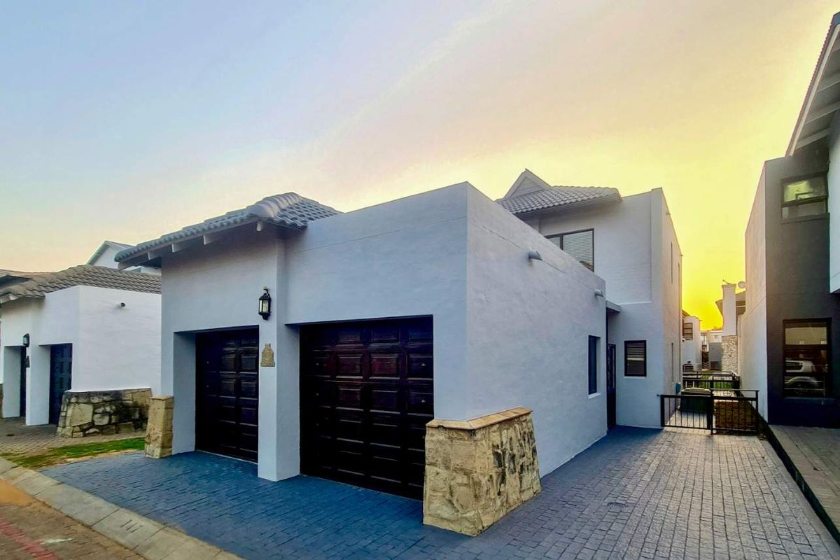 Weekend Getaway or Family Home? Why Not Both! - Photo 5