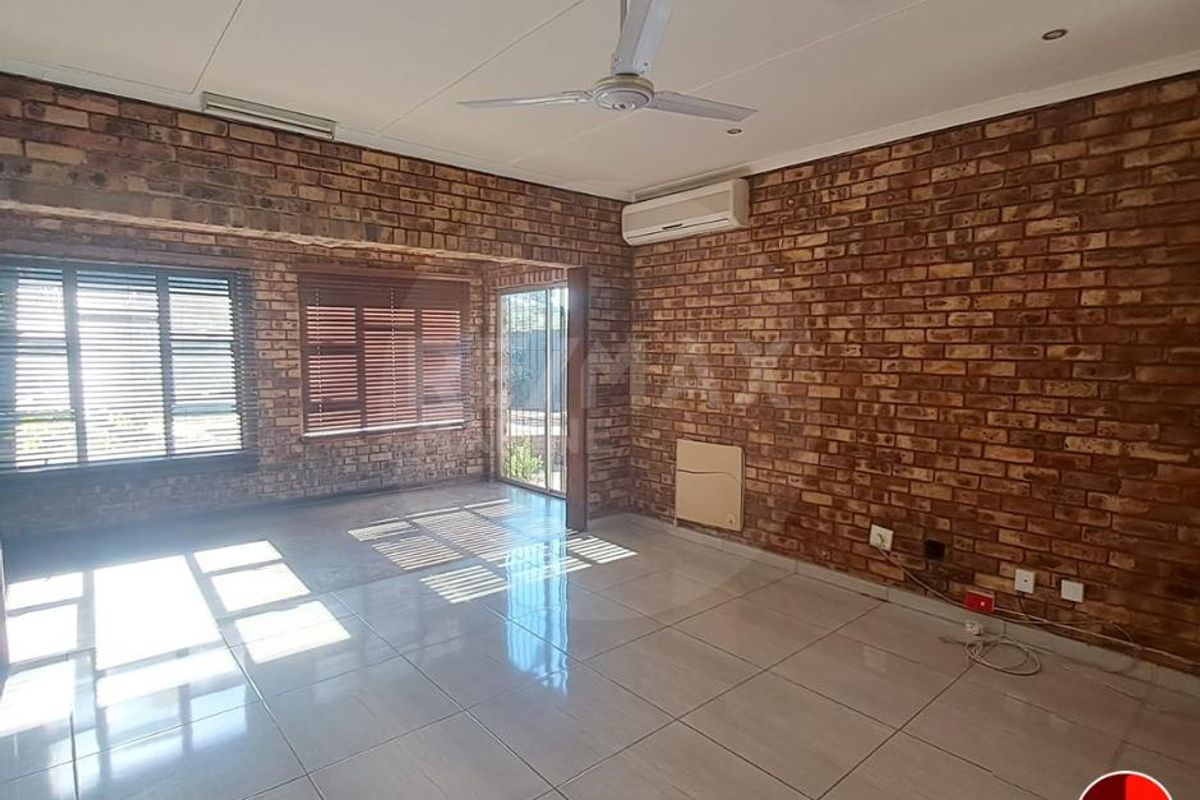Stylish Family Gem for Rent in Meer en See – Spacious, Comfortable & Packed with Extras! - Photo 5
