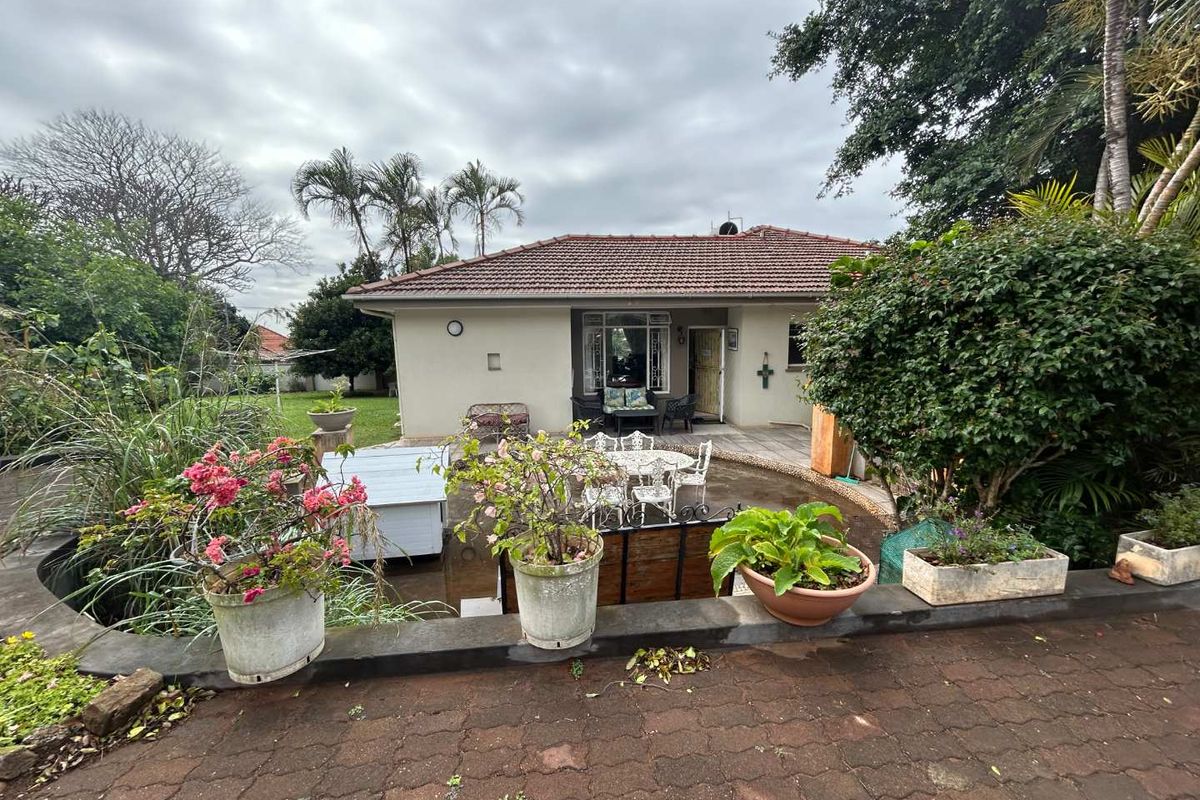 HENDRA - PRIME PROPERTY IN CENTRAL DURBAN NORTH - Photo 2