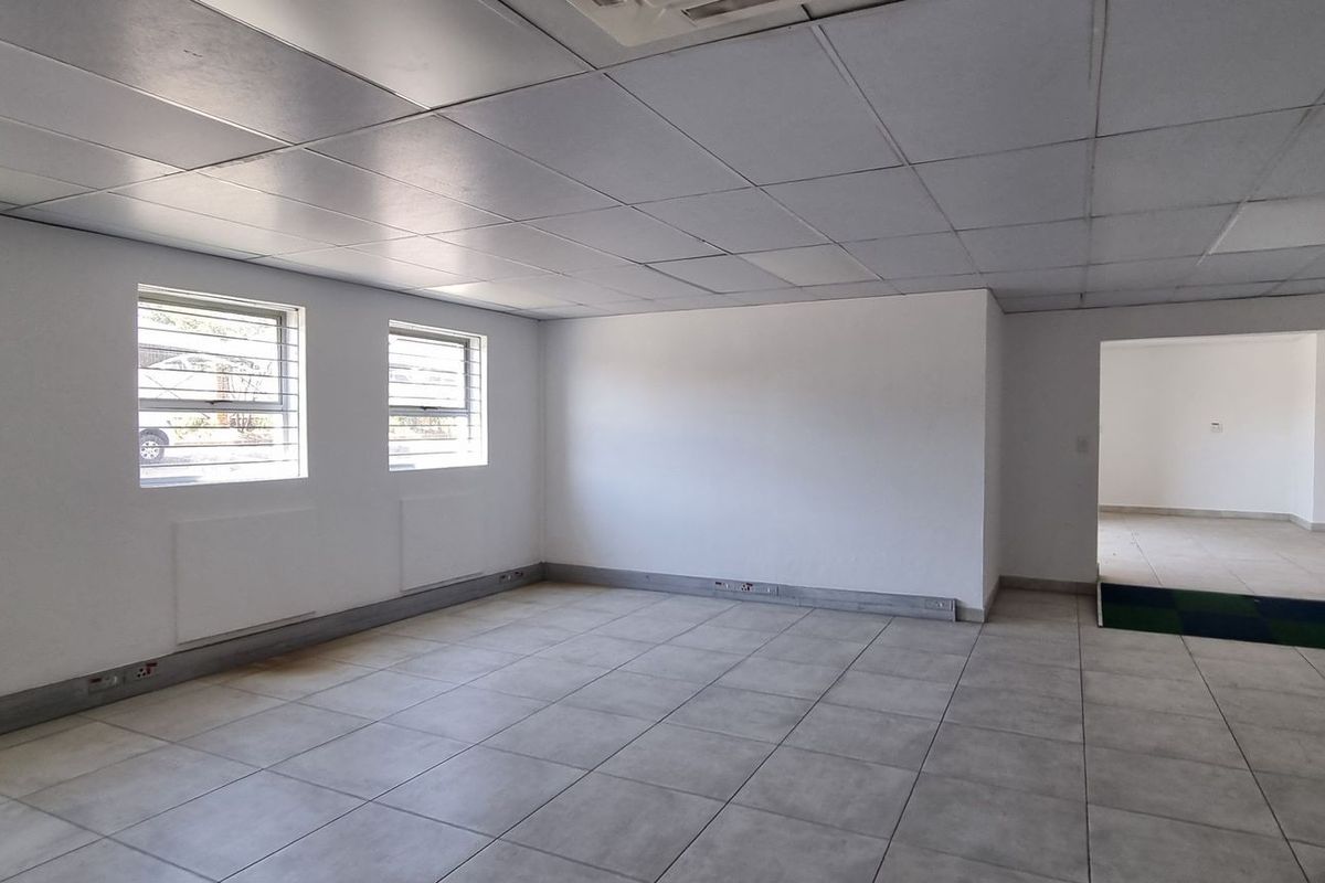 2 344m2 Halfway Gardens Midrand Office To Let - Photo 4
