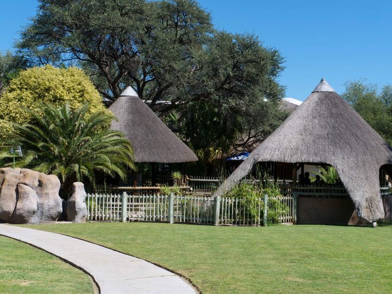 Prime Safari-Route Lodge Boasting an Outstanding Location For Sale in Okahandja Namibia - Photo 7