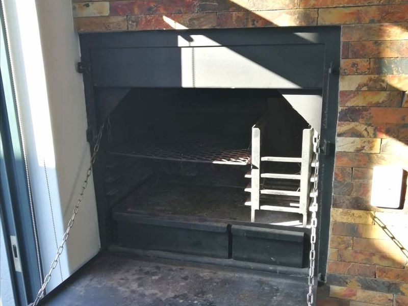 Neat apartment for sale in Island View - Photo 8