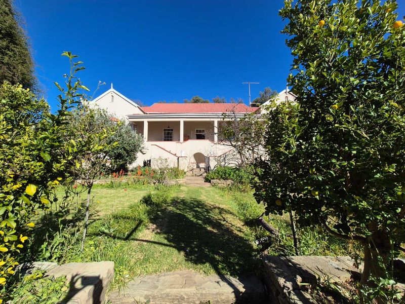 Historical home full of character and charm - Photo 9