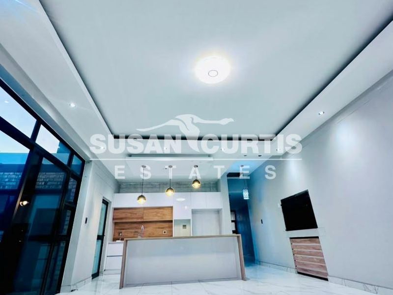 Bold, Beautiful. Built to Impress - Photo 1