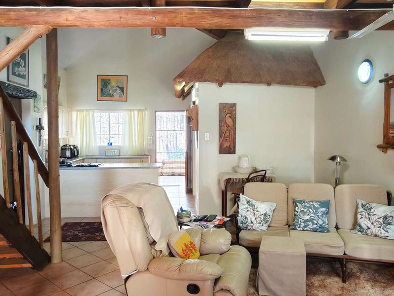 Serene Green Belt Views from This Lovely 3-Bed Home - Photo 8