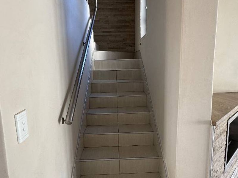 SOLE MANDATE - Photo 3