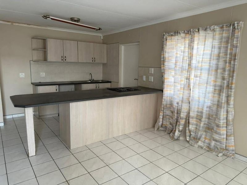 Townhouse For Sale Tamariskia Swakopmund - Photo 3